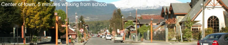Strasse in Pucon, 5 min. von der Sprachschule